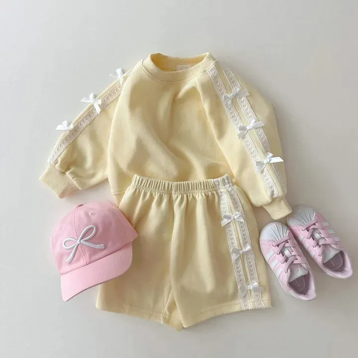 Girls Solid Lace Bow Sweatshirt & Shorts Set
