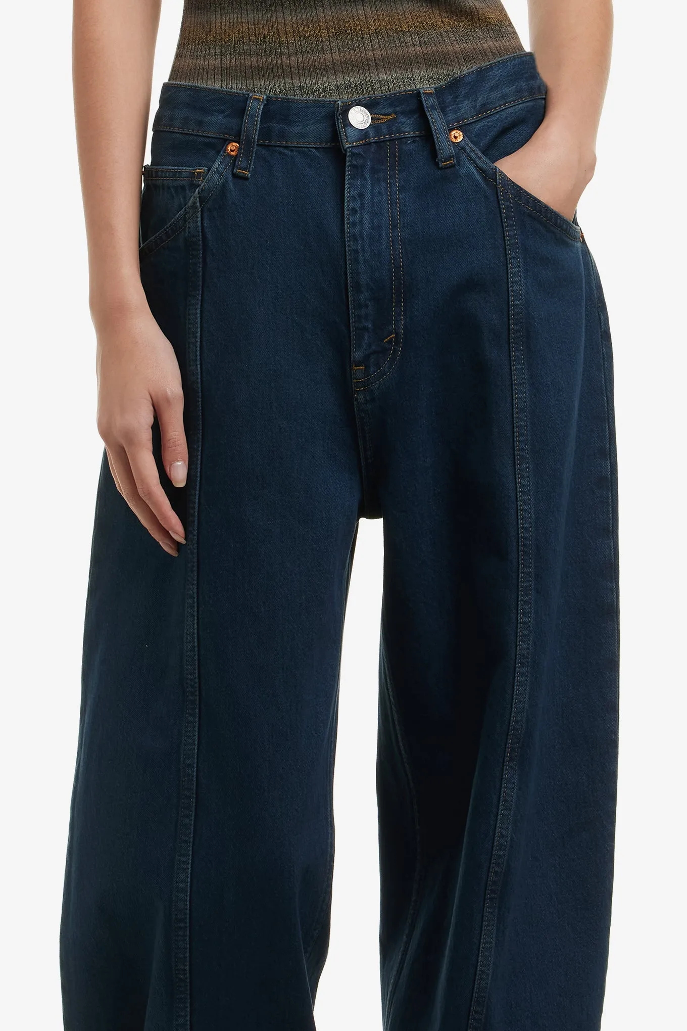 TAILORED JEAN